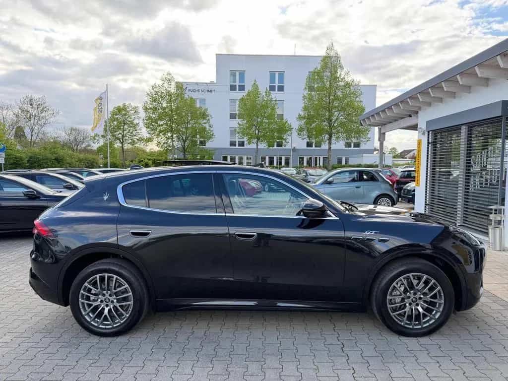 Maserati Grecale GT Hybrid AWD *Pano, HUD, Kamera 360° 04/2025-photo-35