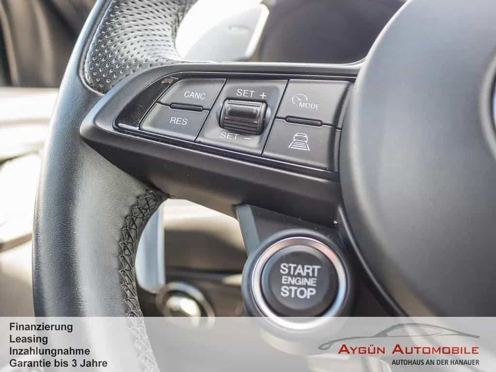 Alfa Romeo Tonale Veloce 1.5 Hybrid *Panorama* Leder* ACC 08/2024-photo-15