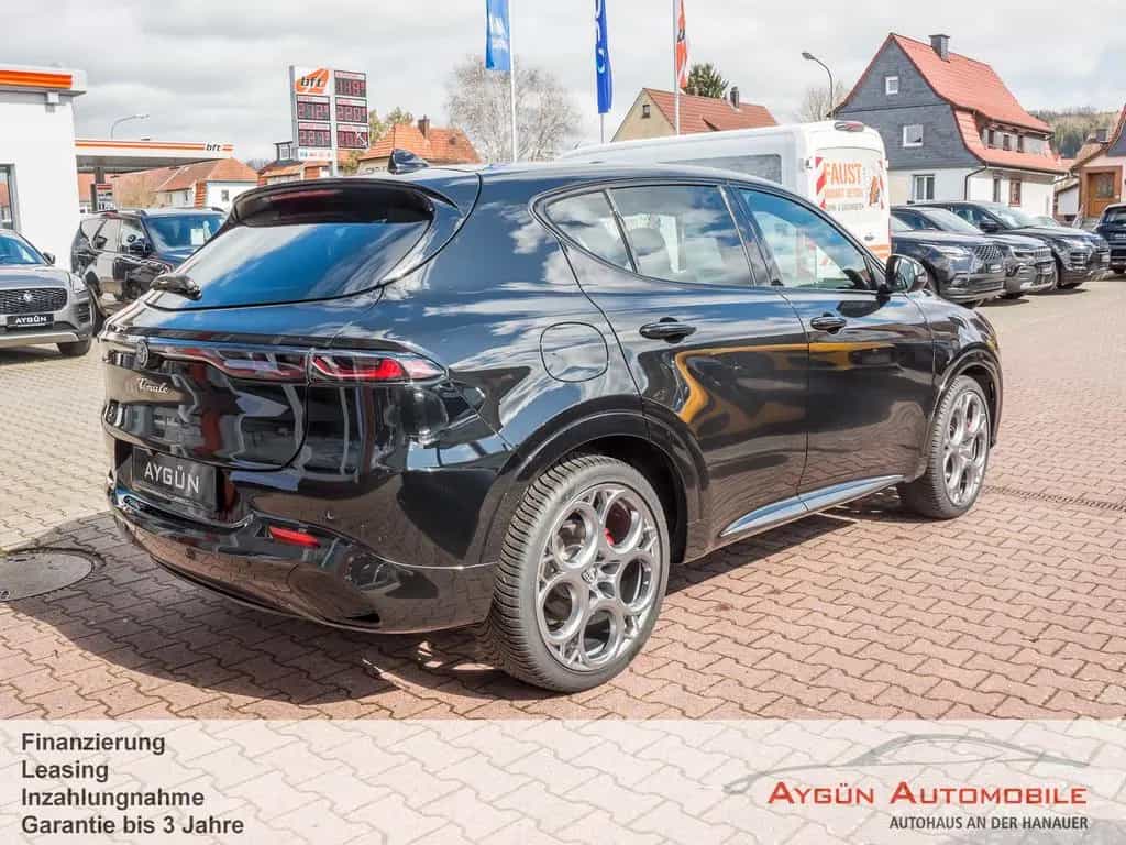 Alfa Romeo Tonale Veloce 1.5 Hybrid *Panorama* Leder* ACC 08/2024-photo-5