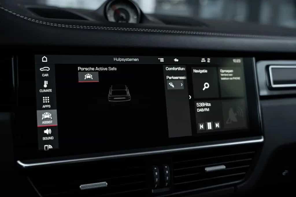 Porsche Cayenne Coupé 4.0 GTS - Sport Chrono | Panorama 03/2021-photo-16