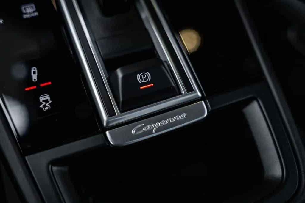 Porsche Cayenne Coupé 4.0 GTS - Sport Chrono | Panorama 03/2021-photo-23