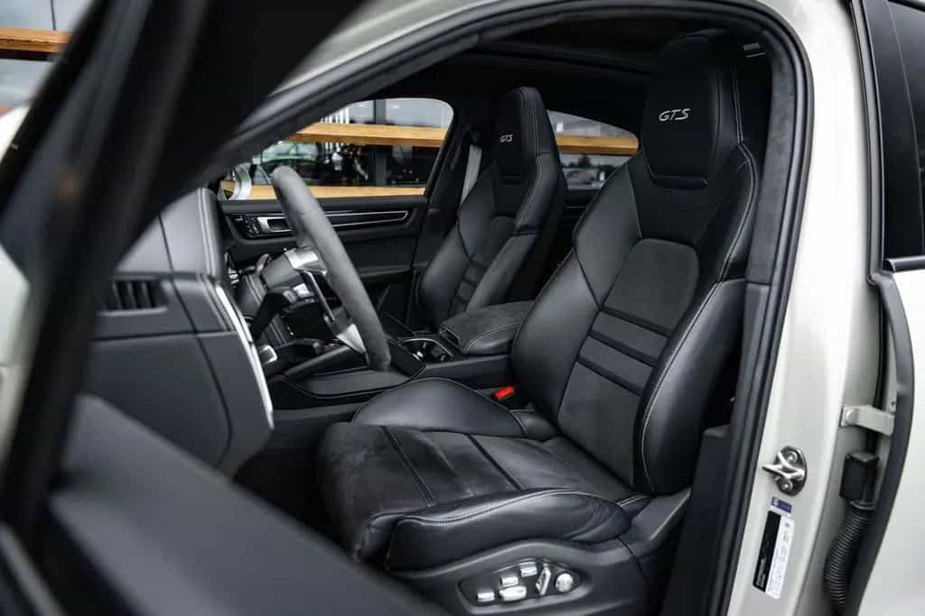 Porsche Cayenne Coupé 4.0 GTS - Sport Chrono | Panorama 03/2021-photo-27