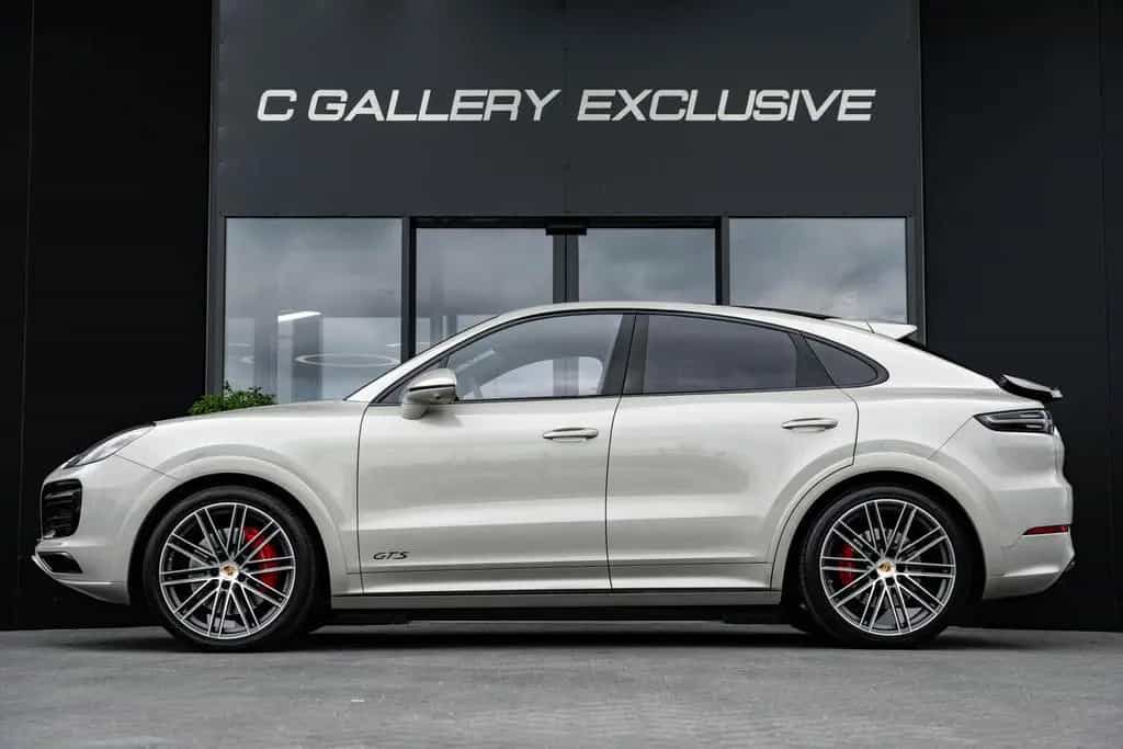 Porsche Cayenne Coupé 4.0 GTS - Sport Chrono | Panorama 03/2021-photo-3