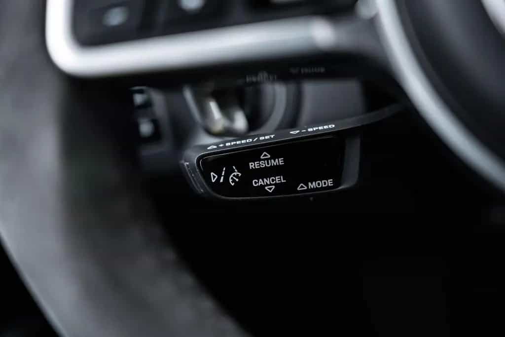 Porsche Cayenne Coupé 4.0 GTS - Sport Chrono | Panorama 03/2021-photo-33