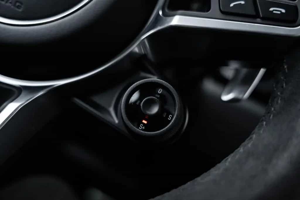 Porsche Cayenne Coupé 4.0 GTS - Sport Chrono | Panorama 03/2021-photo-34