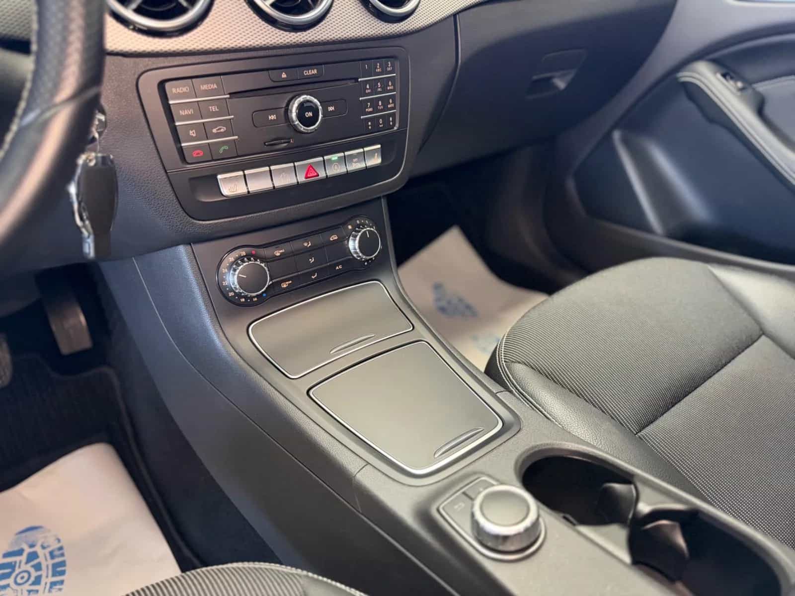 Mercedes-Benz B-Class 250 03/2015-photo-11