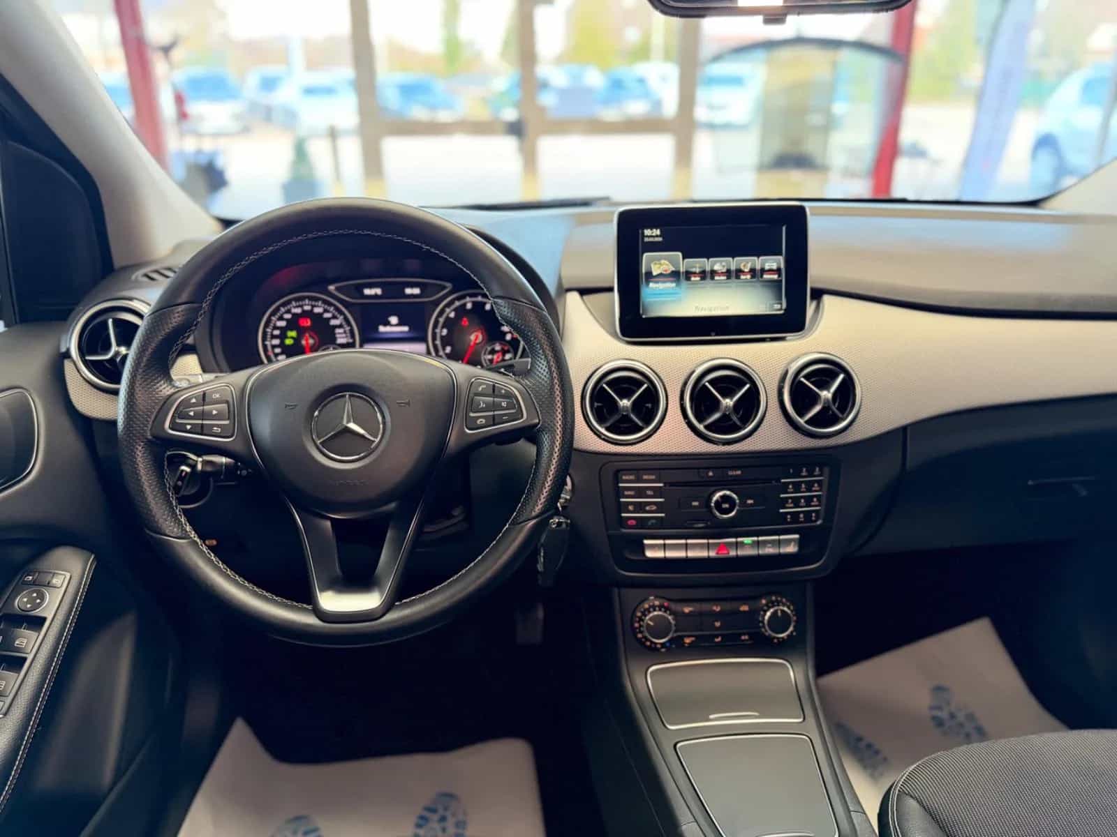 Mercedes-Benz B-Class 250 03/2015-photo-17