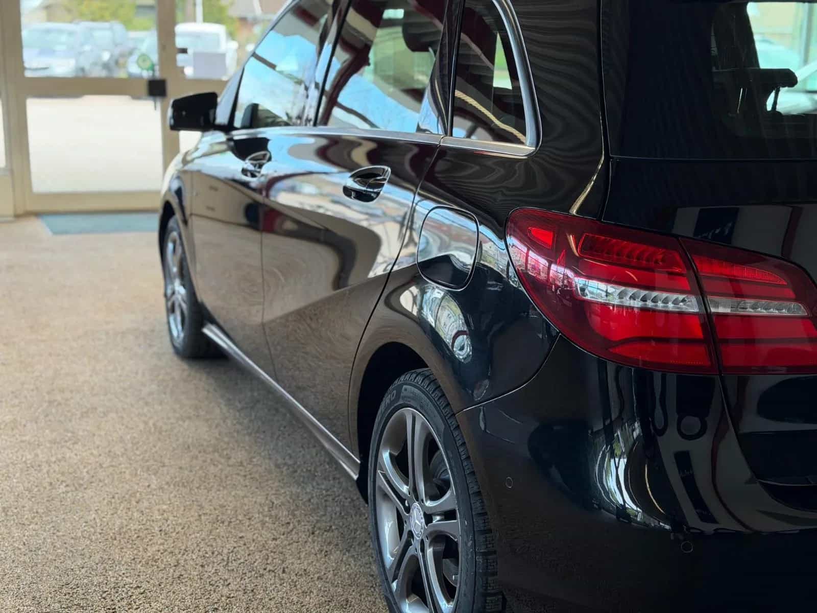 Mercedes-Benz B-Class 250 03/2015-photo-5
