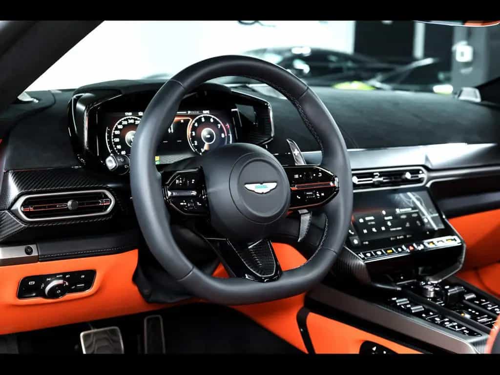 Aston Martin Vanquish III VOLANTE V12°XPEL STEALTH°CARBON°B&W 10/2025-photo-8