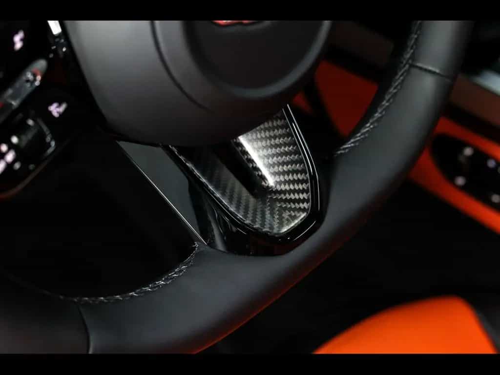 Aston Martin Vanquish III VOLANTE V12°XPEL STEALTH°CARBON°B&W 10/2025-photo-18