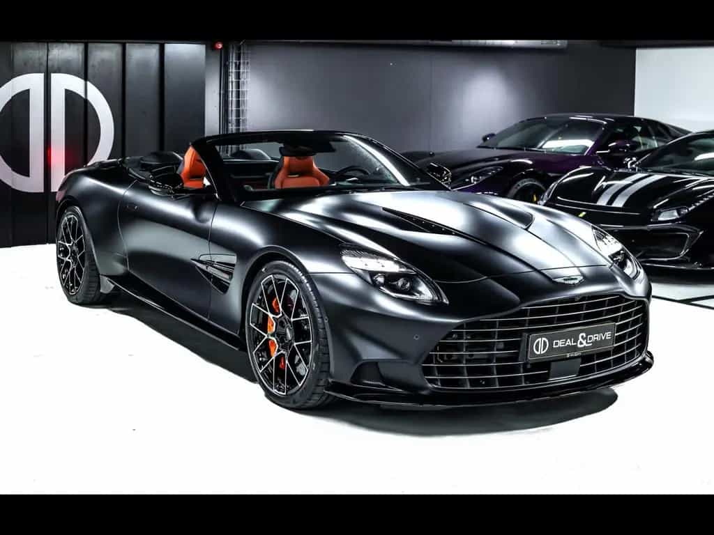 Aston Martin Vanquish III VOLANTE V12°XPEL STEALTH°CARBON°B&W 10/2025-photo-3