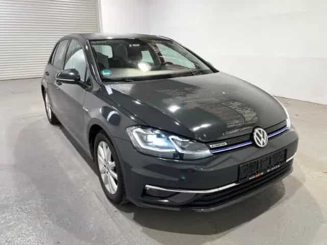 Volkswagen Golf 1.5 TSI Comfortline EU6 LED ACC Navi PDC 06/2020-photo-3