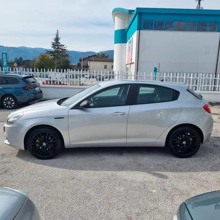 Alfa Romeo Giulietta 1.6 JTDm 120 CV Super 08/2017-photo-5