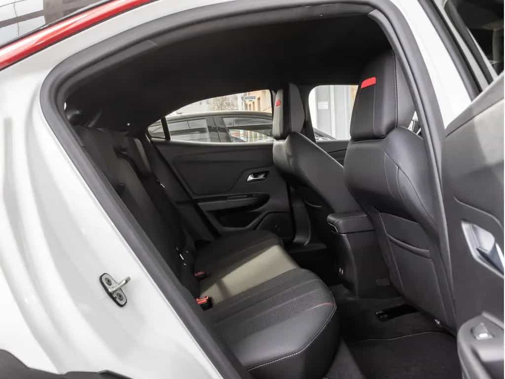 Opel Mokka 1.2 GS Line KLIMA PDC SHZ KAMERA LED 07/2023-photo-8
