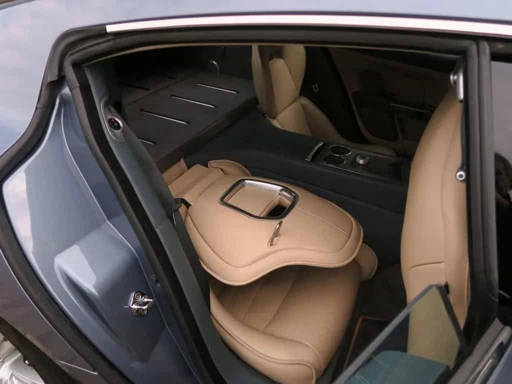 Aston Martin Rapide ,Topzustand,einzigartige Farbcombination ! 01/2011-photo-17