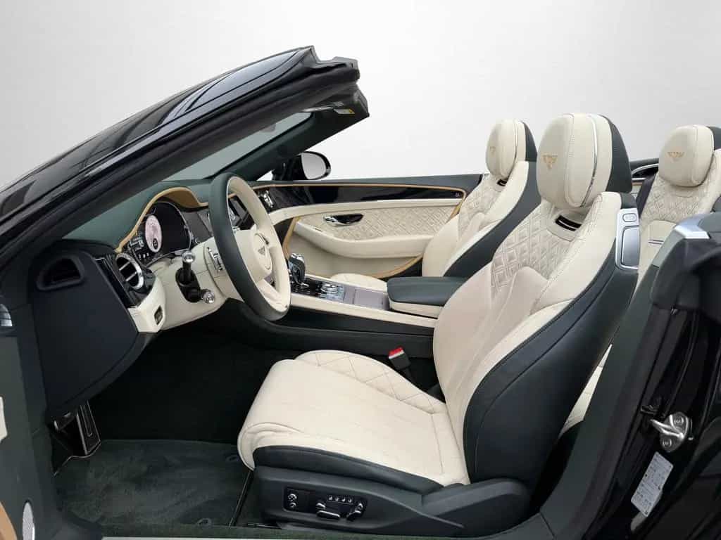 Bentley Continental GTC V8 MULLINER EDITION - BLACKLINE 03/2024-photo-19