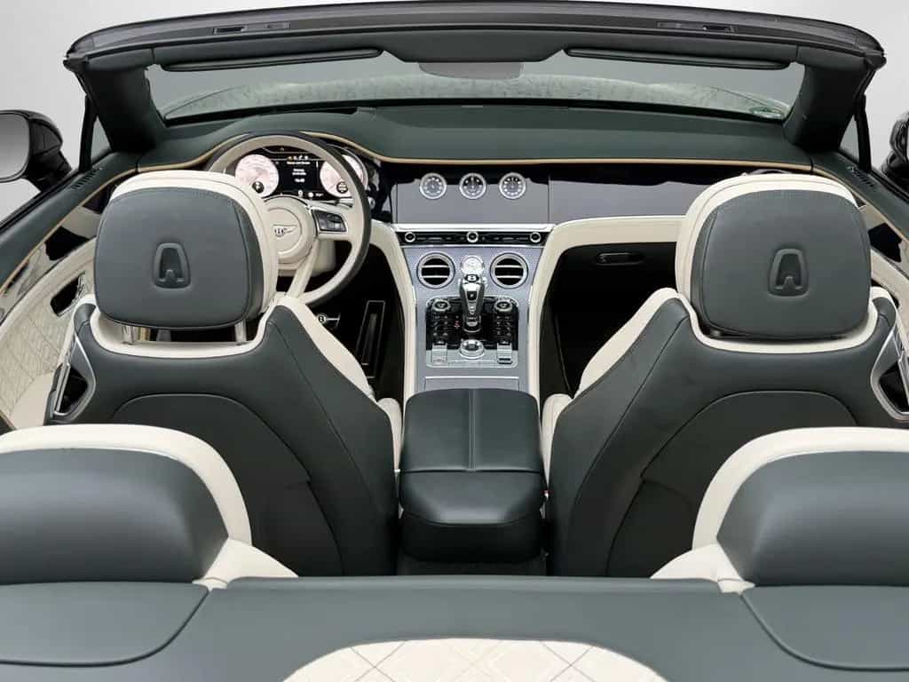 Bentley Continental GTC V8 MULLINER EDITION - BLACKLINE 03/2024-photo-23