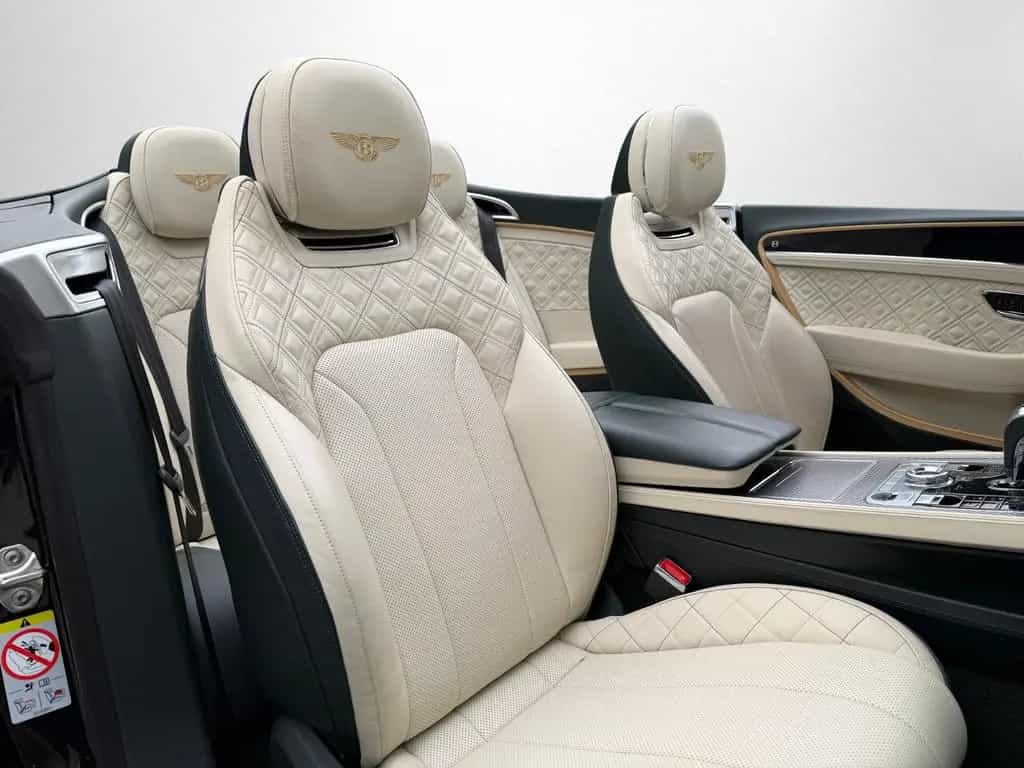 Bentley Continental GTC V8 MULLINER EDITION - BLACKLINE 03/2024-photo-27