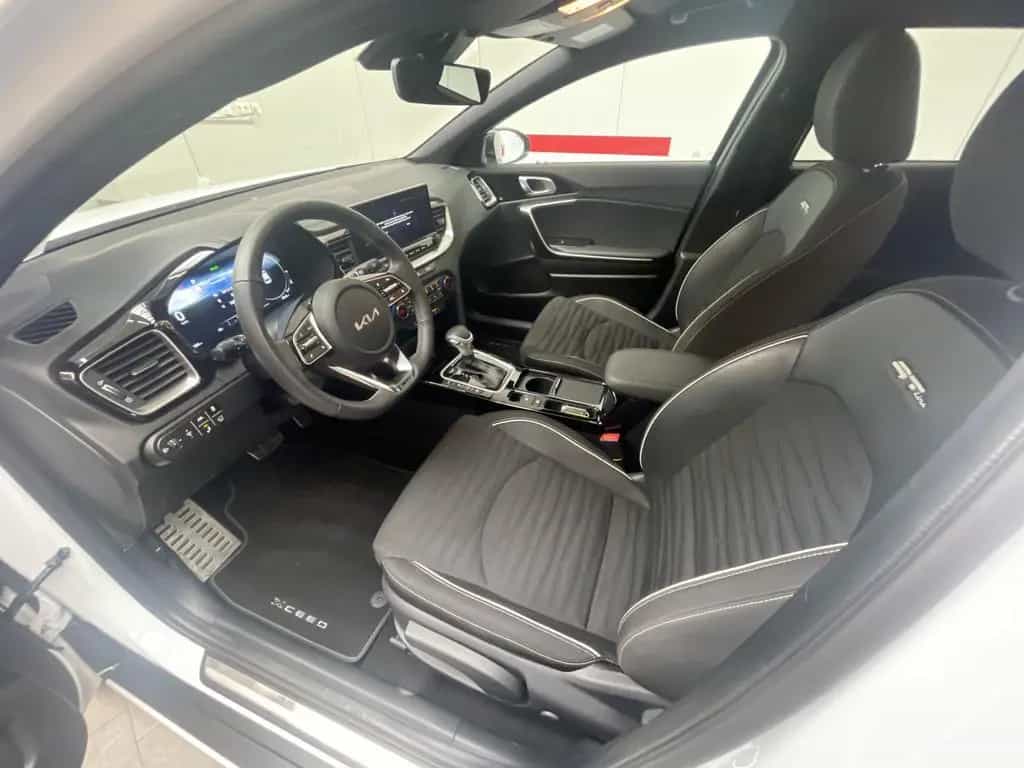 Kia XCeed 1.6 T-GDI GT Line 03/2024-photo-15