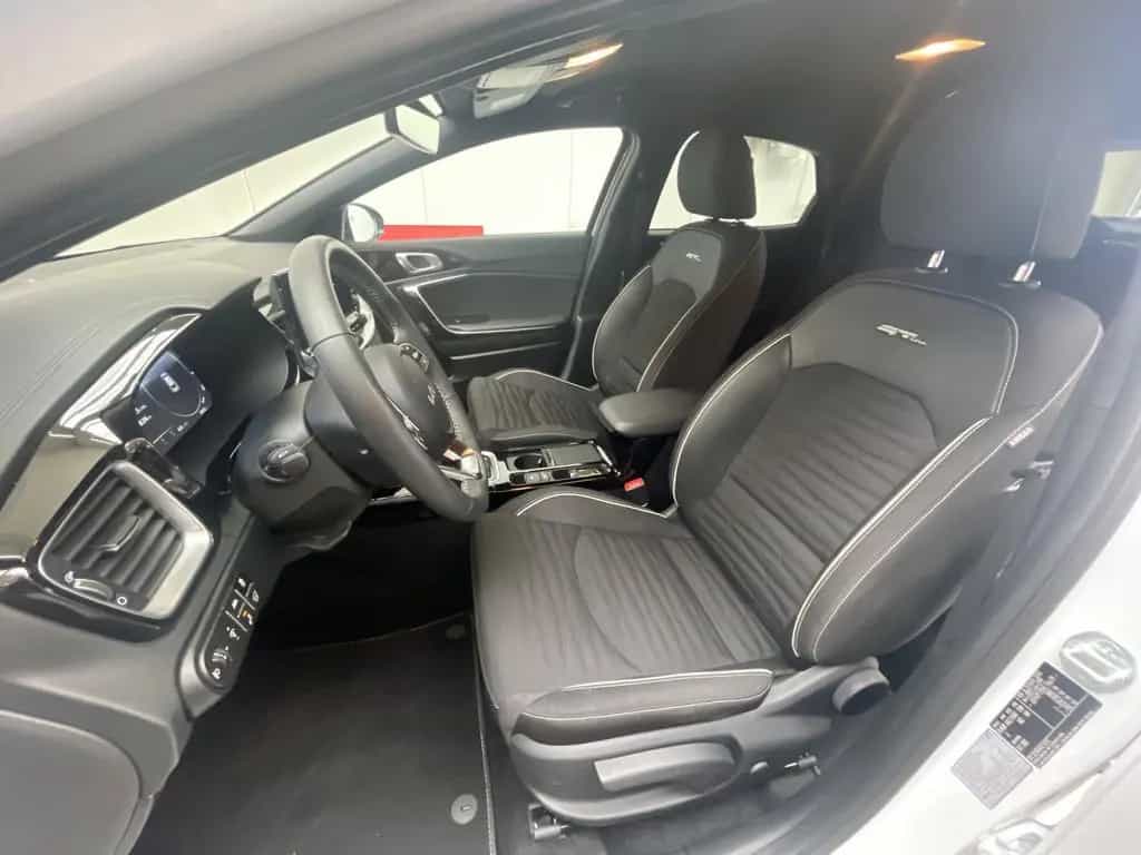 Kia XCeed 1.6 T-GDI GT Line 03/2024-photo-17