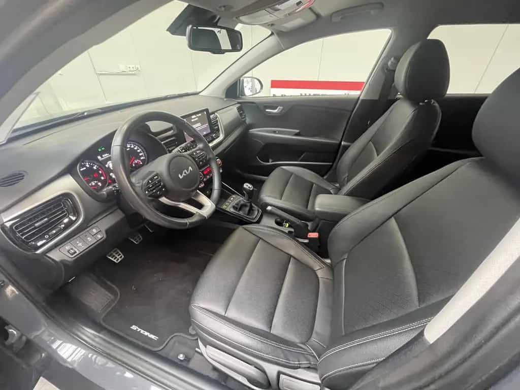 Kia Stonic 1.0 T-GDI 48V Platinum Edition 02/2022-photo-13