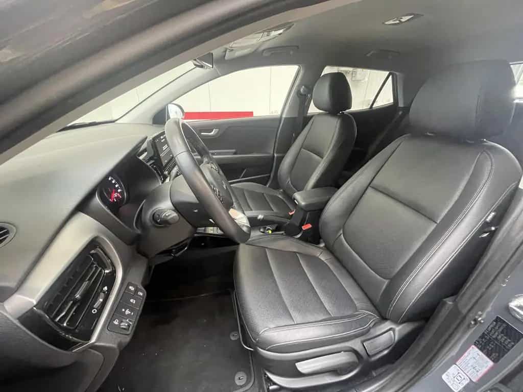 Kia Stonic 1.0 T-GDI 48V Platinum Edition 02/2022-photo-15
