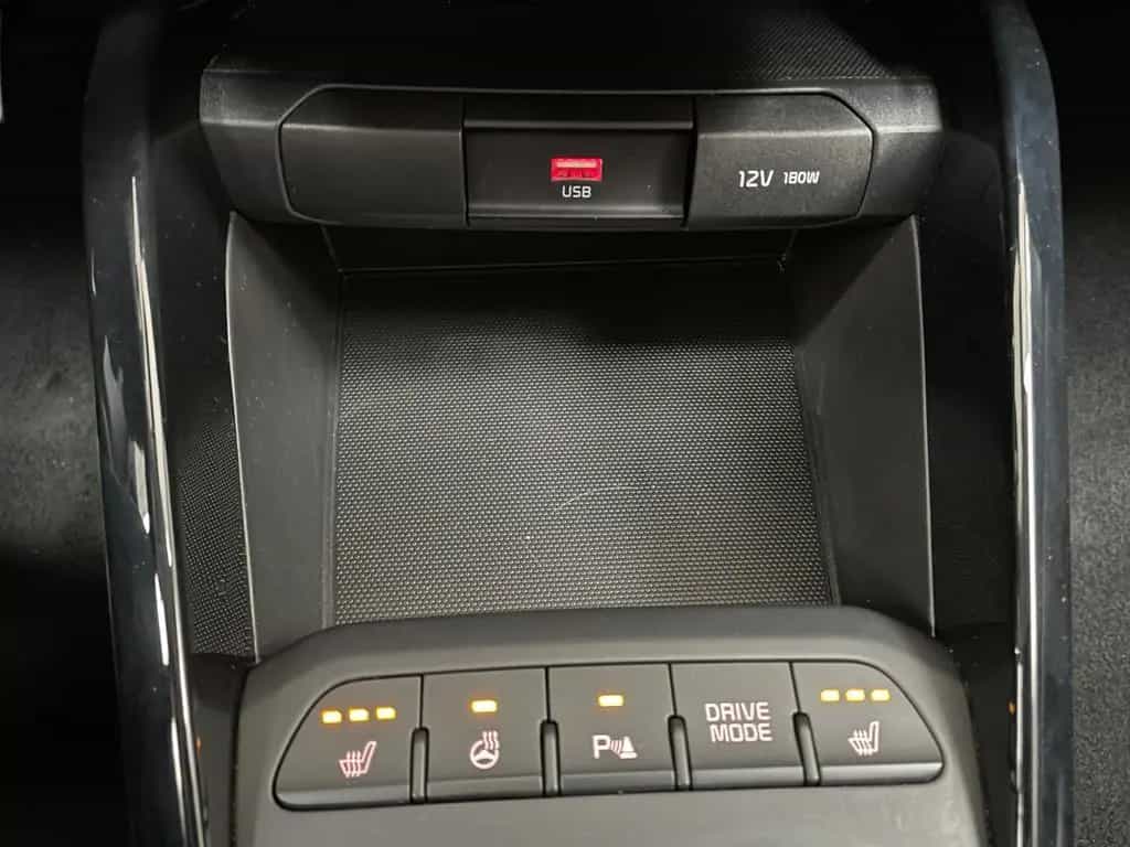 Kia Stonic 1.0 T-GDI 48V Platinum Edition 02/2022-photo-26