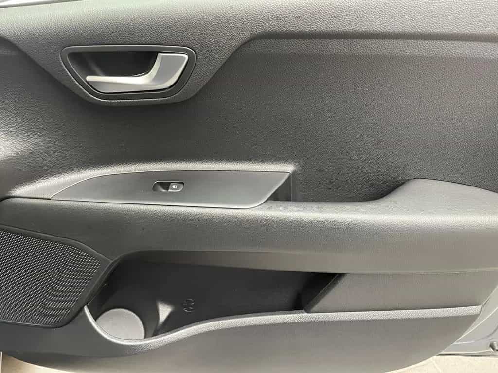 Kia Stonic 1.0 T-GDI 48V Platinum Edition 02/2022-photo-31