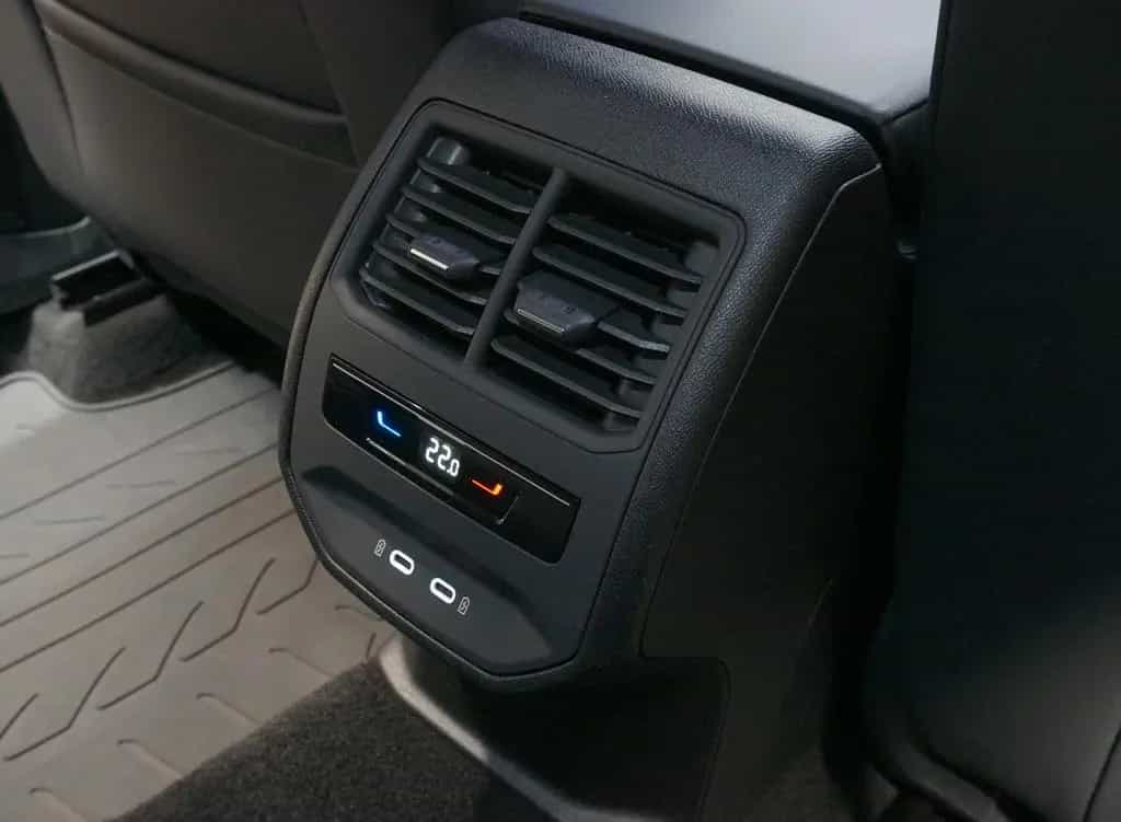 Seat Leon FR 1.5 eTSI*ACC*DAB*LED*LHZ*RFK*BEATS* 10/2022-photo-13