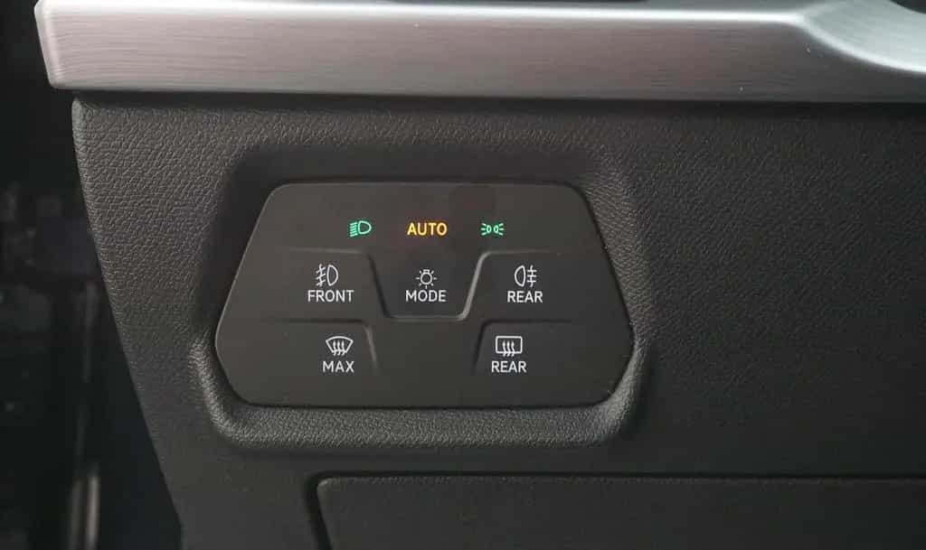 Seat Leon FR 1.5 eTSI*ACC*DAB*LED*LHZ*RFK*BEATS* 10/2022-photo-17