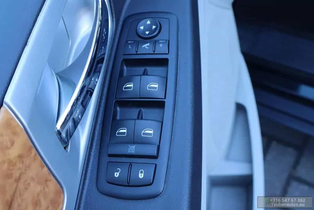 Chrysler Grand Voyager 3.8 V6 Limited | BTW Auto | 7 sitz 10/2009-photo-24
