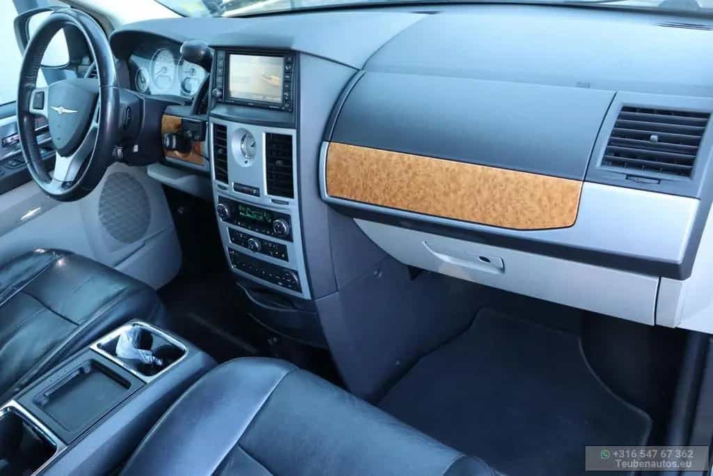 Chrysler Grand Voyager 3.8 V6 Limited | BTW Auto | 7 sitz 10/2009-photo-4