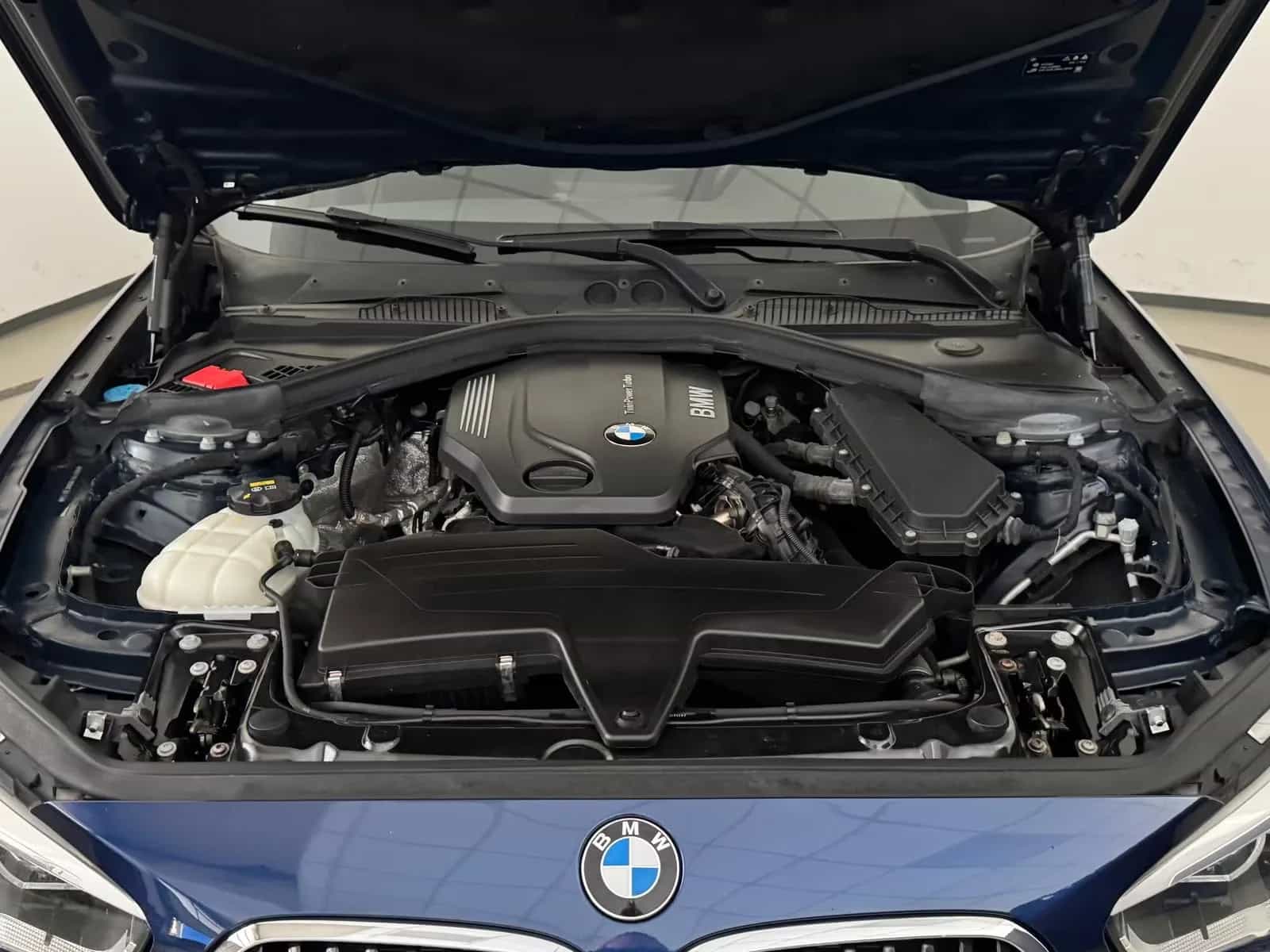 BMW 1 Series 08/2017-photo-19