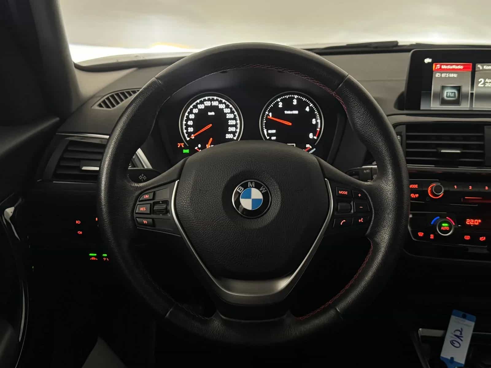 BMW 1 Series 08/2017-photo-9