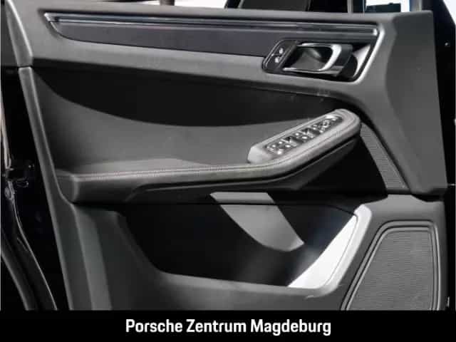 Porsche Macan *PANO*PARKASSISTENT*SHZ* 03/2023-photo-23