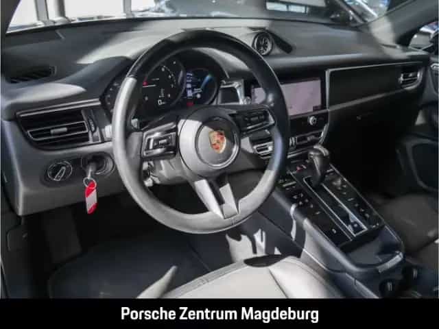 Porsche Macan *PANO*PARKASSISTENT*SHZ* 03/2023-photo-2