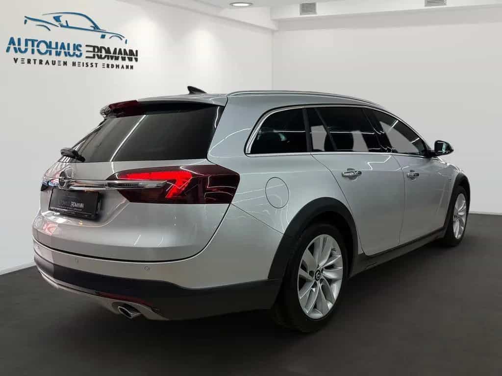 Opel Insignia 1,6 Turbo CT*Pano*Leder*Xenon*Totw*Spur 05/2016-photo-3