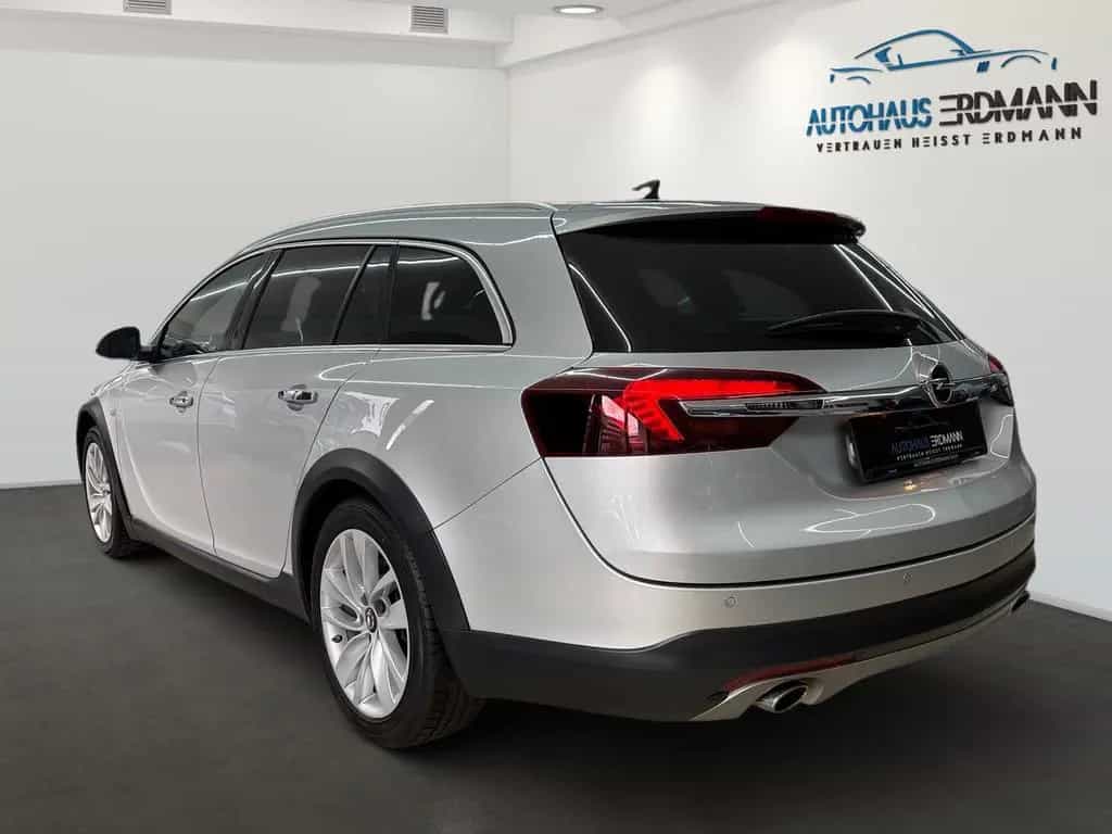 Opel Insignia 1,6 Turbo CT*Pano*Leder*Xenon*Totw*Spur 05/2016-photo-4