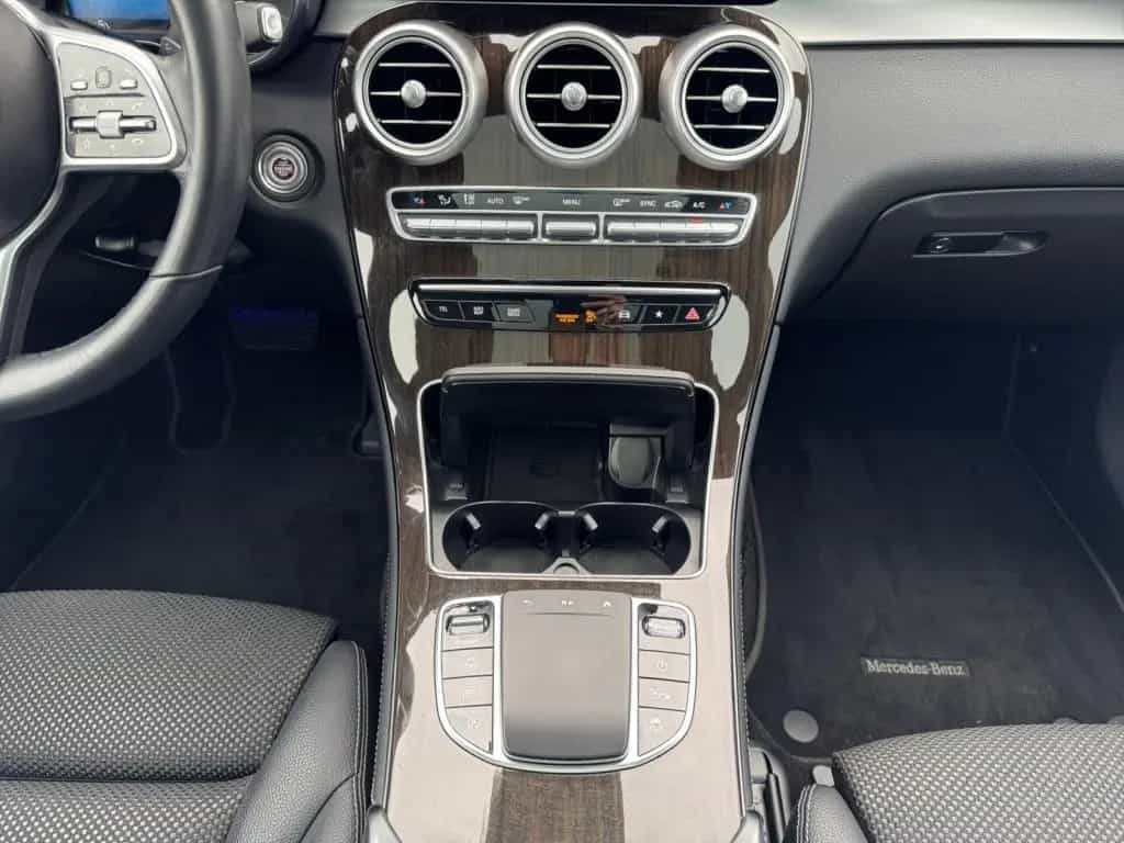 Mercedes-Benz GLC 300 d 4M EXCLUSIVE|PANO|MBUX|SHZ|LED 03/2020-photo-7