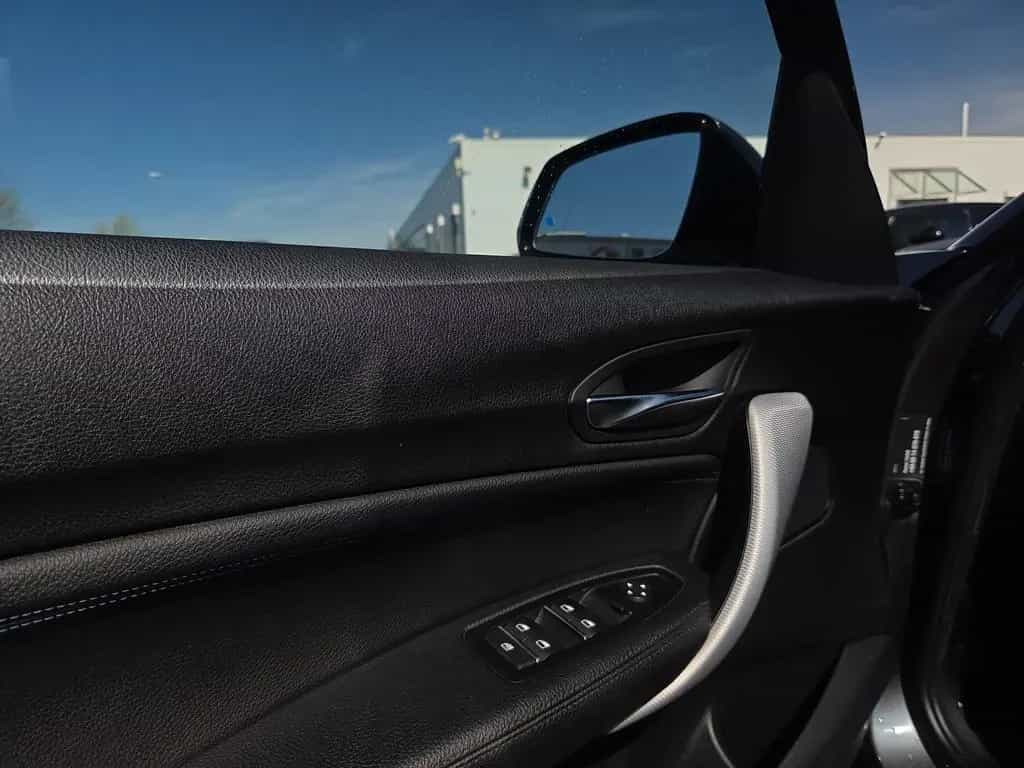 BMW 1 Series 118i 5-Türer LED Tempomat USB Klimaaut. Shz PDC 07/2019-photo-12