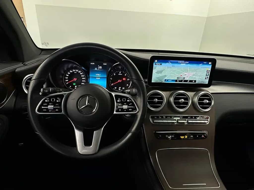 Mercedes-Benz GLC 220 d 4M AMG Night Standh Distronic Panorama 10/2020-photo-7