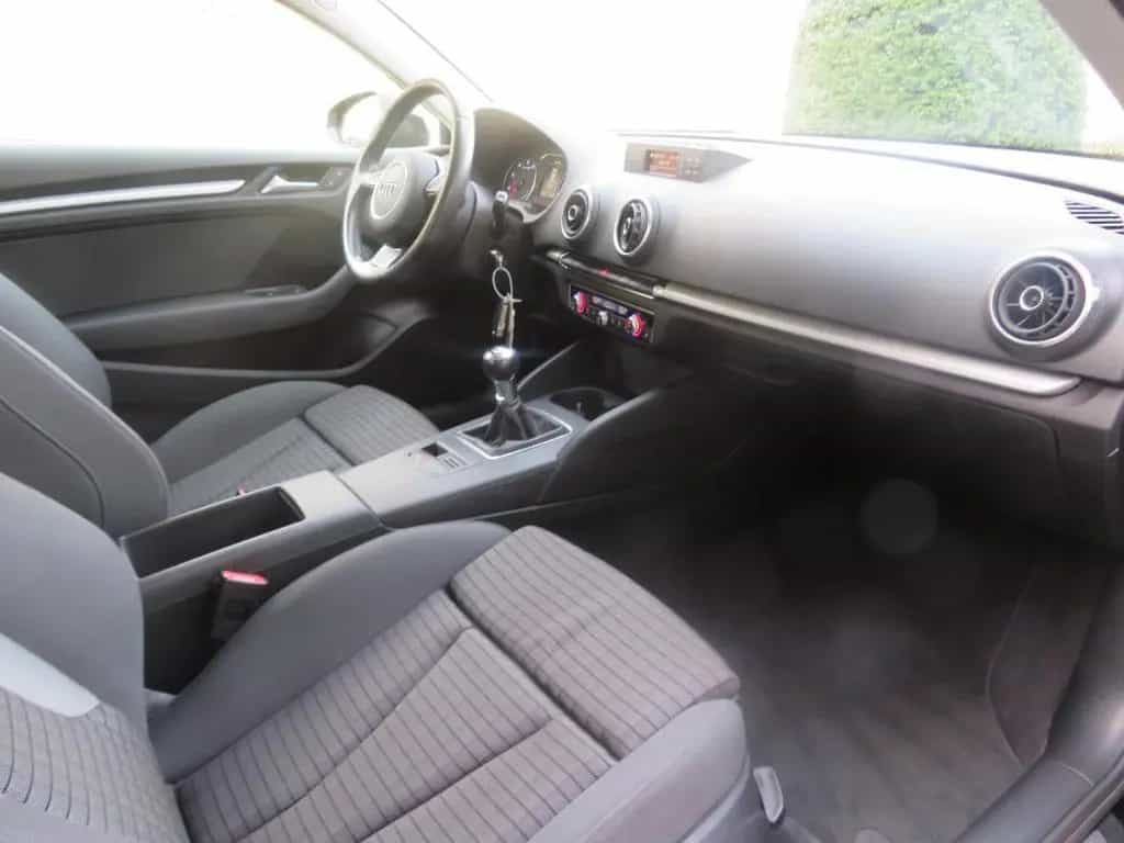 Audi A3 Ambition 02/2015-photo-9