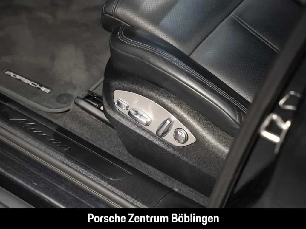 Porsche Macan 21-Zoll Rückfahrkamera Panoramadach 09/2020-photo-16