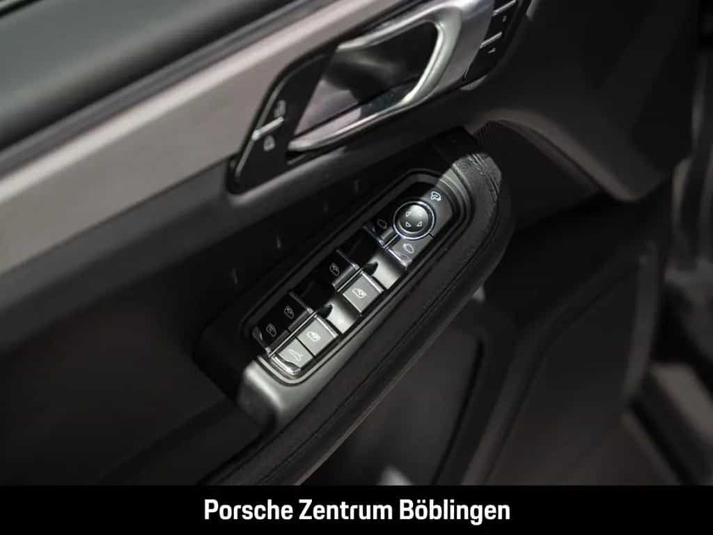 Porsche Macan 21-Zoll Rückfahrkamera Panoramadach 09/2020-photo-17