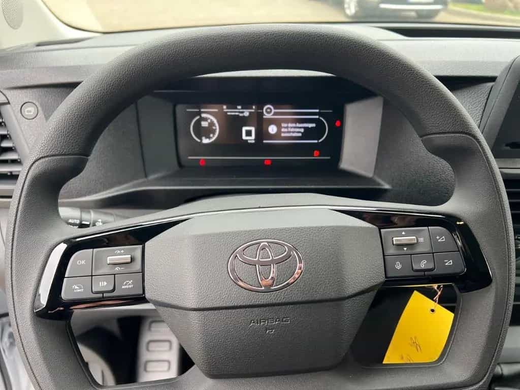 Toyota Proace (Verso) Proace Pro Ace 1,5L D 120 PS Work L1 03/2026-photo-16