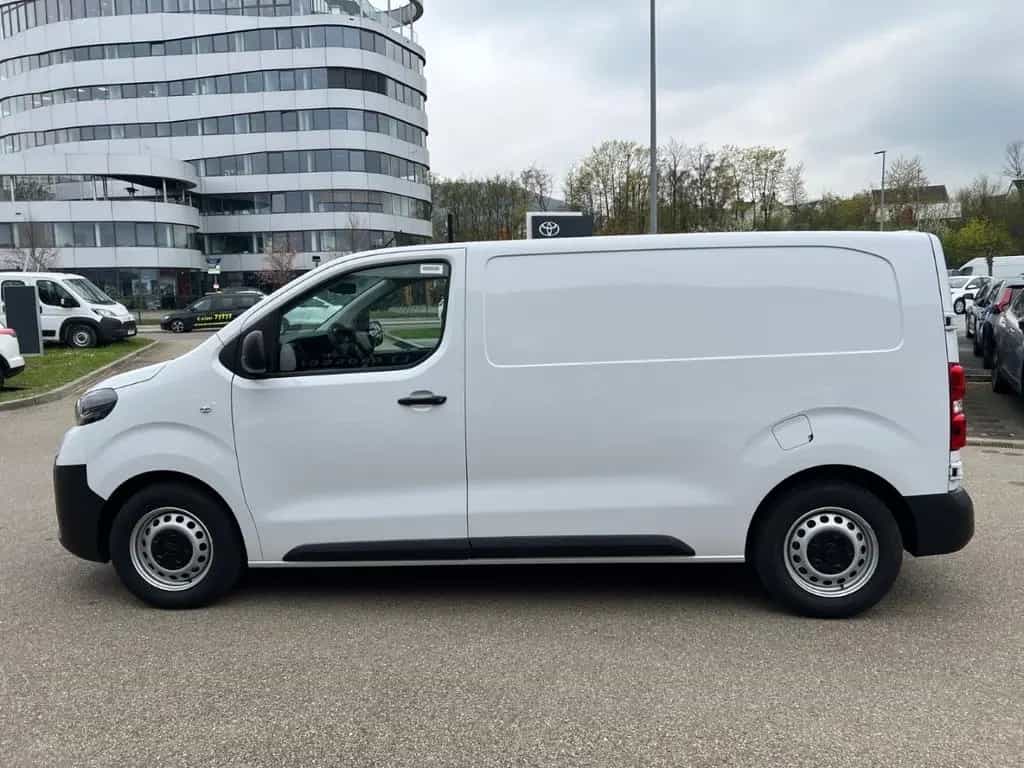 Toyota Proace (Verso) Proace Pro Ace 1,5L D 120 PS Work L1 03/2026-photo-5