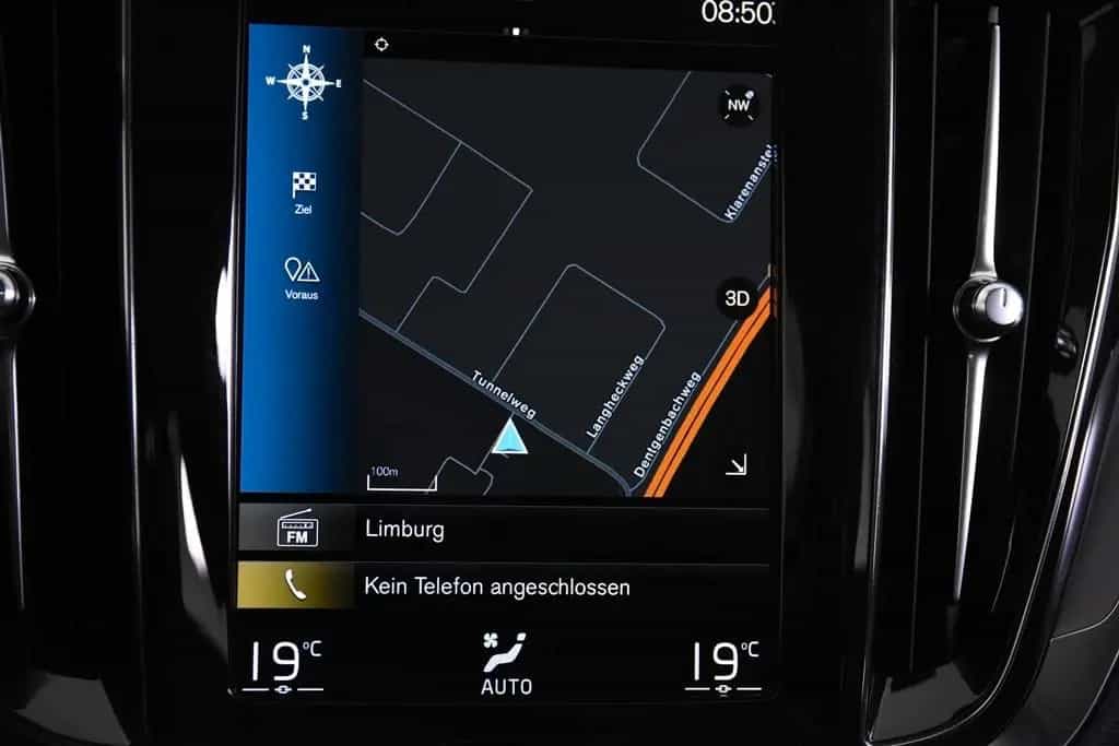 Volvo V60 B4 Inscription *1.Hand*Leder*Navi*Standheiz. 06/2021-photo-19