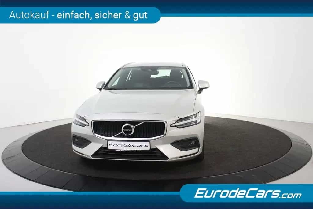 Volvo V60 B4 Inscription *1.Hand*Leder*Navi*Standheiz. 06/2021-photo-21