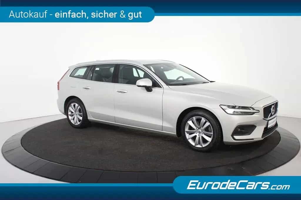 Volvo V60 B4 Inscription *1.Hand*Leder*Navi*Standheiz. 06/2021-photo-23