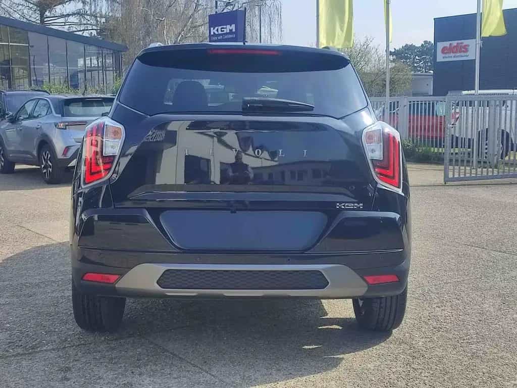KGM Tivoli 1.5 Limited Sondermodell Automatik null-photo-9
